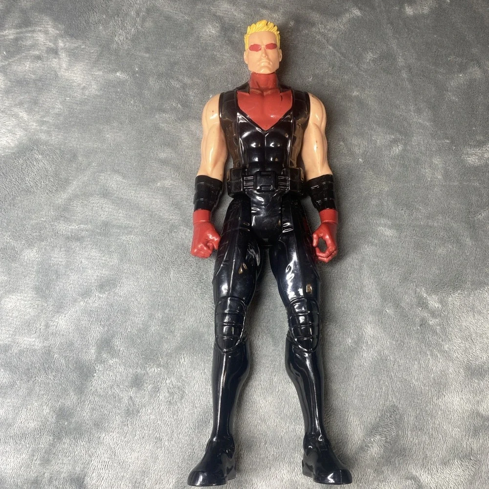 Marvel Avengers‎ Titan Hero Series HAWKEYE 12